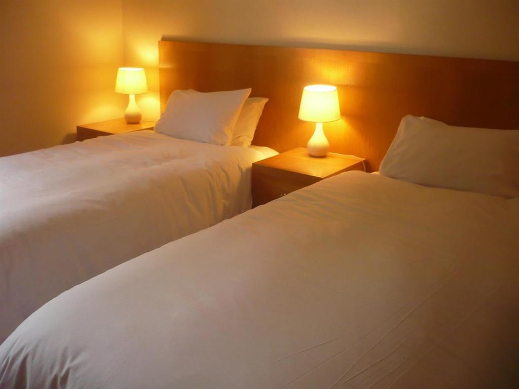Tri-Star Hotel Бекенхил Екстериор снимка